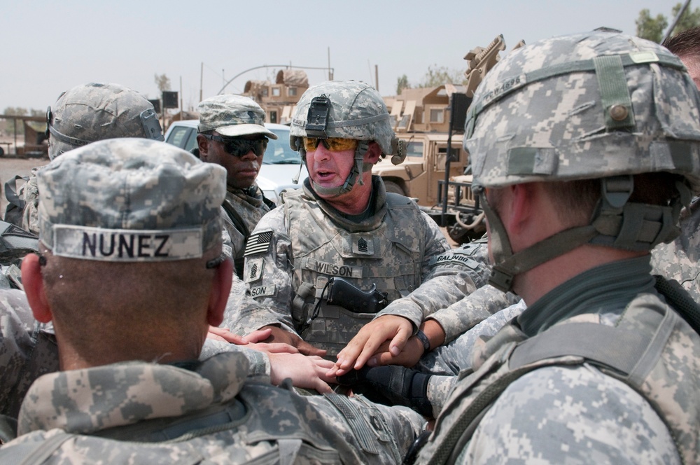 USF-I Command Sgt. Maj. pays final visit to troops