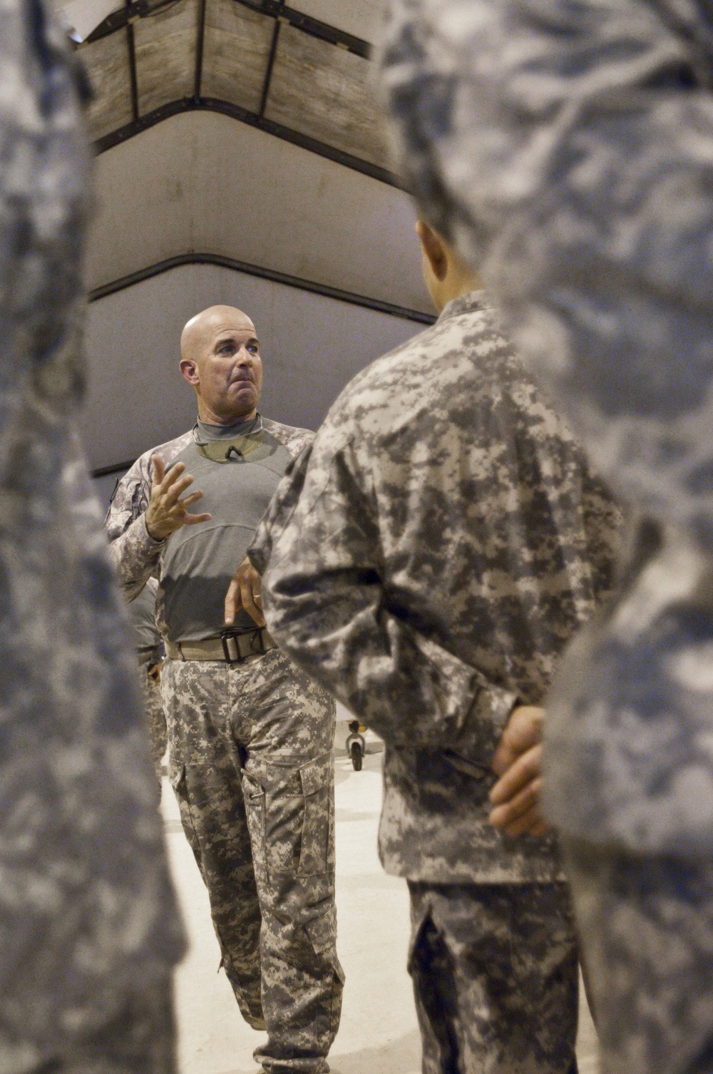 USF-I Command Sgt. Maj. pays final visit to troops
