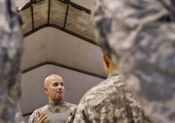 USF-I Command Sgt. Maj. pays final visit to troops