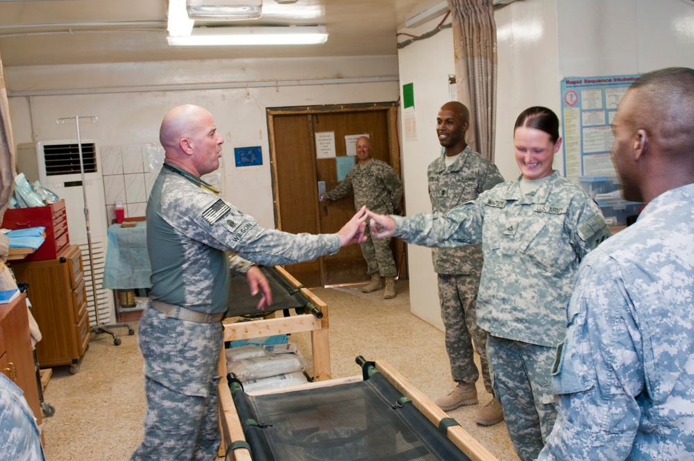 USF-I Command Sgt. Maj. pays final visit to troops