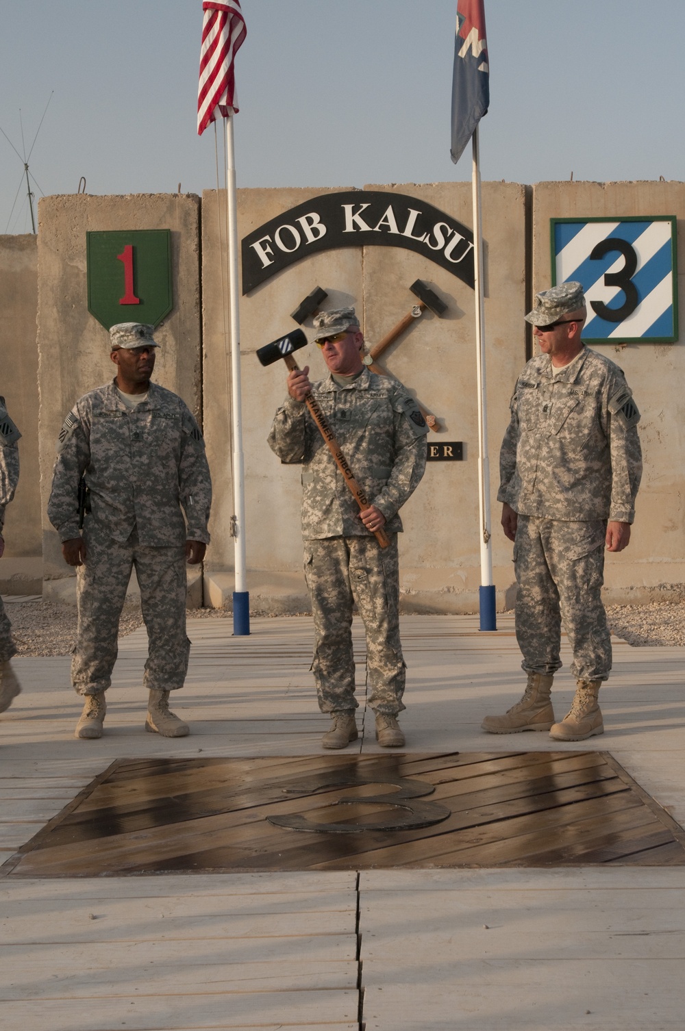 USF-I Command Sgt. Maj. pays final visit to troops