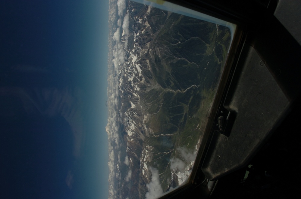 Marines Move Supplies to Gilgit, Pakistan