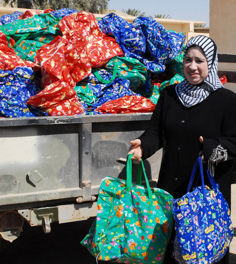 Vanguard Soldiers support Iraqi-led humanitarian assistance mission in Anbar