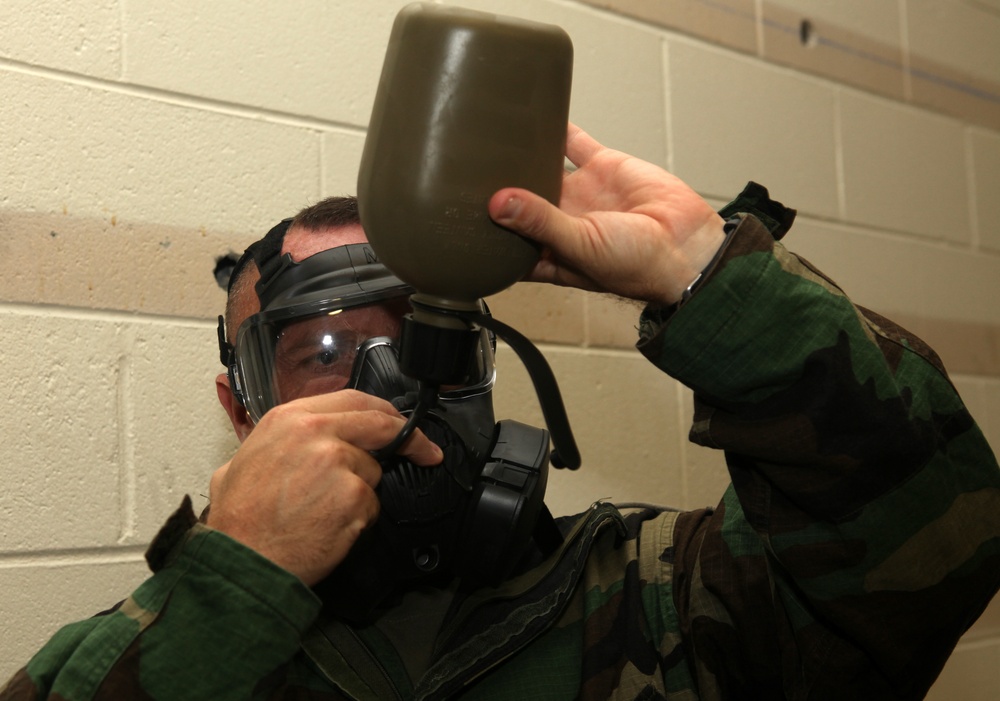22nd MEU Marines train with new M-50 gas masks