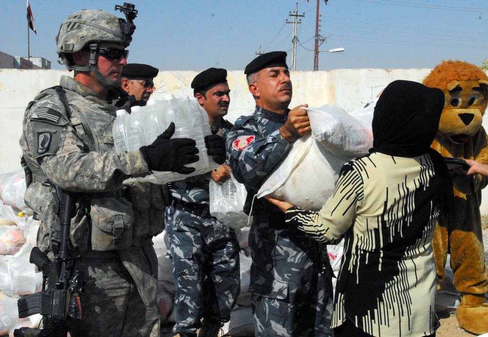 Soldiers Deliver Food, Other Supplies During Ramadan