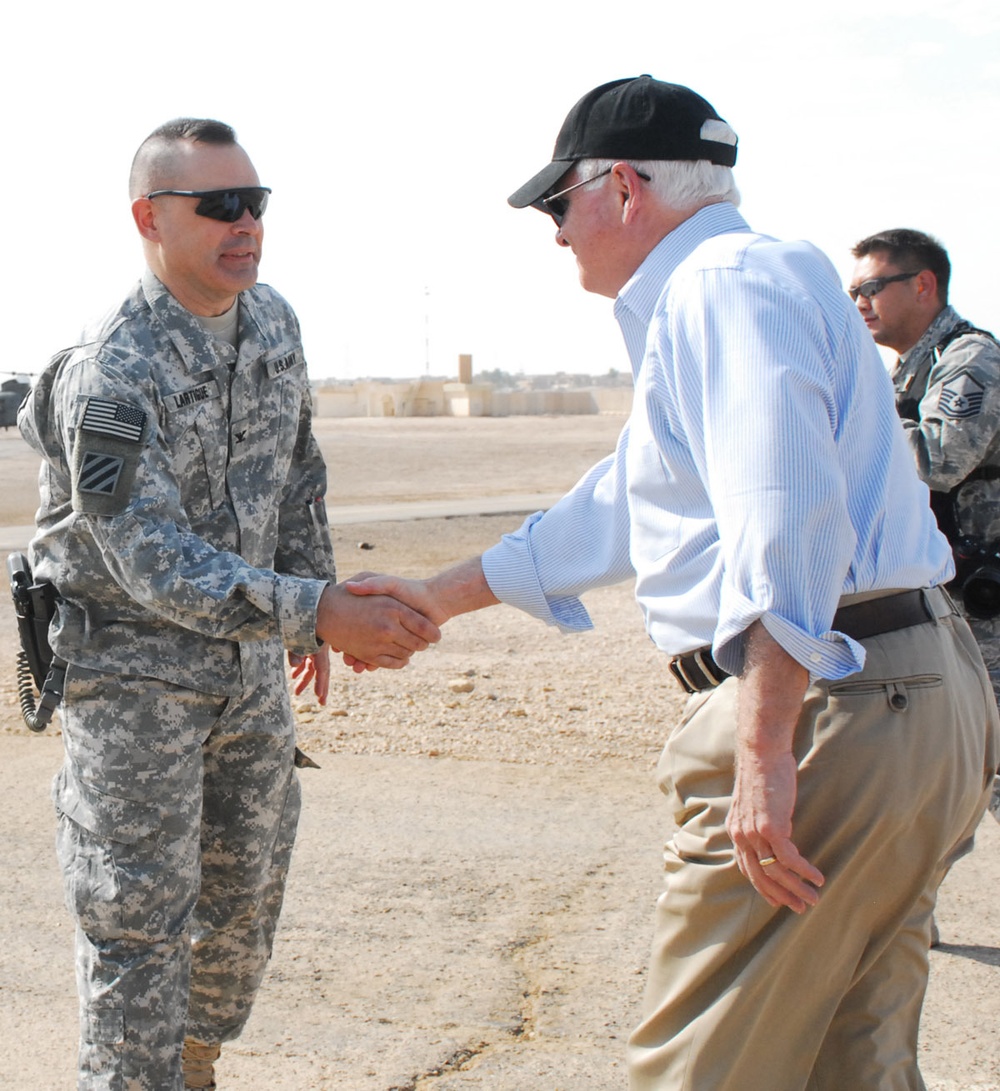 Secretary of defense visits USD-C troops in Iraq