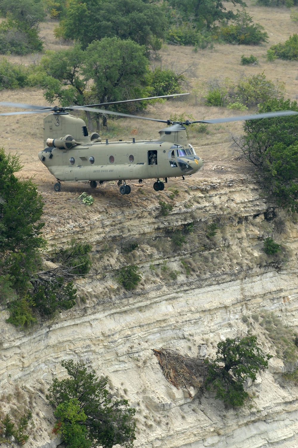 Air Cav reaches pinnacle during flight training exercise