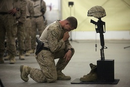 The 1st Light Armored Reconnaissance Battalion Memorializes Fallen Marine