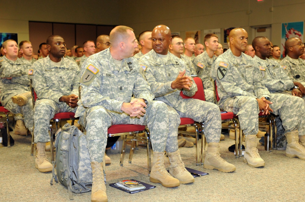 Forces Command Command Sgt. Maj. Visits Sustainers