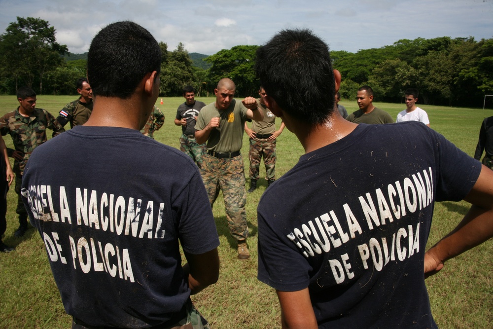 Marines train in Costa Rica