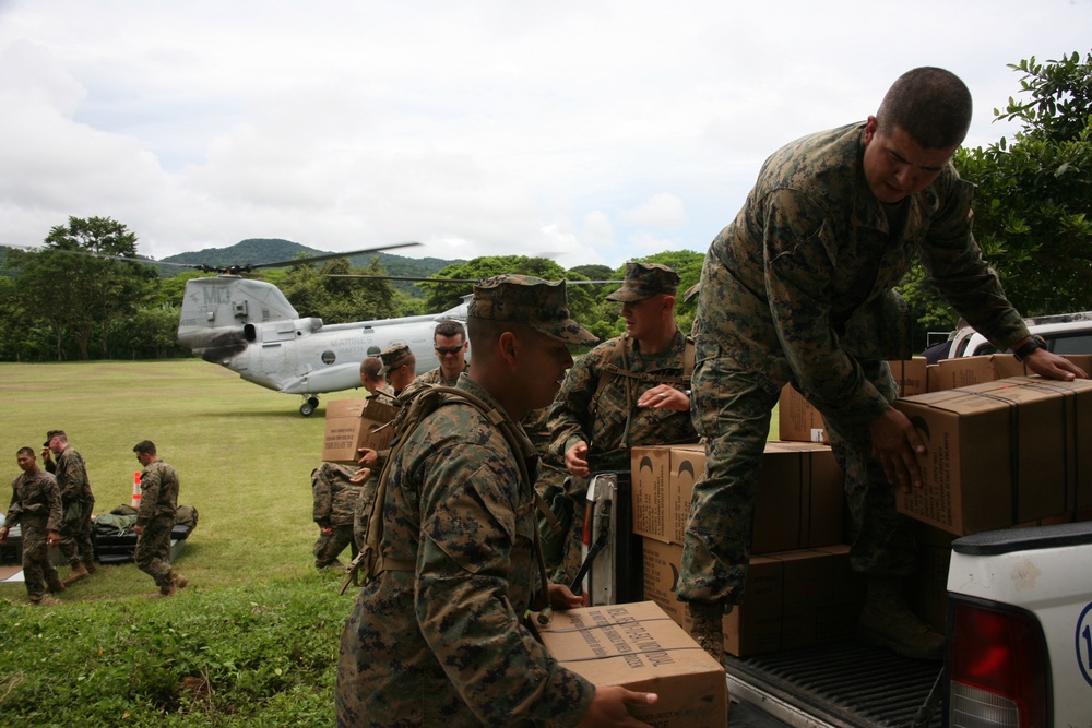 Marines train in Costa Rica