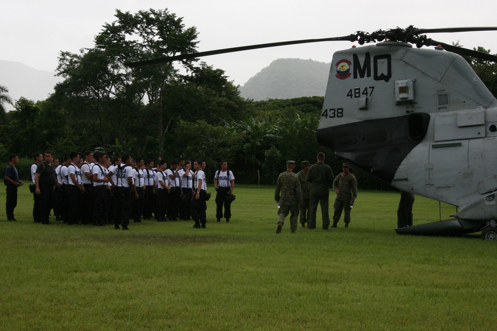 Marines Train in Costa Rica