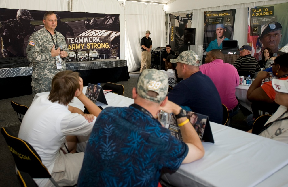 Army Reserve Races in the NASCAR Sprint Cup Series Emory Healthcare 500-First 100 Laps