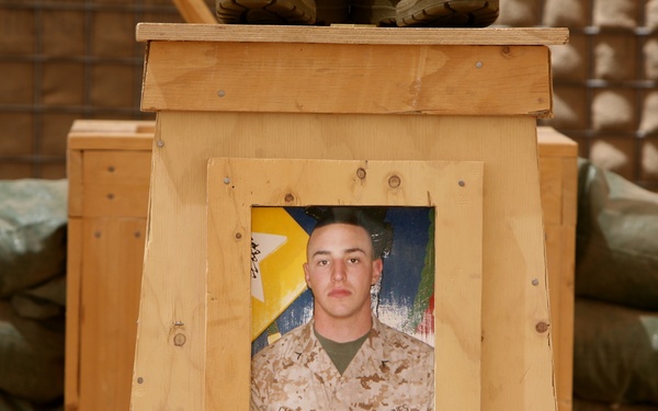Marines Honor Fallen Brother, Machine Gunner