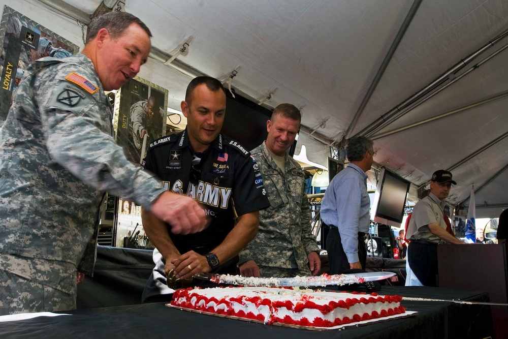 New Army Dragster Races O’Reilly Speedway, IndianapolisMarks 10-year Army, NHRA Partnership