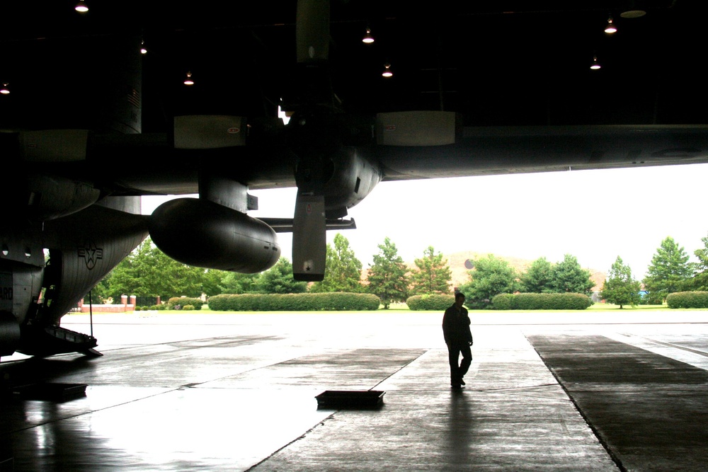 AMC C-130 Loadmaster Teaches Aircrew Combat Tactics in Missouri; Serves in Total Force Position