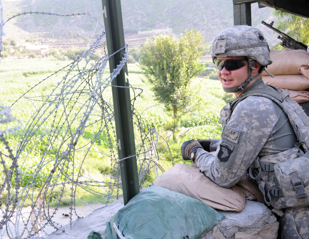 How to Trade a Desk for a Machine Gun