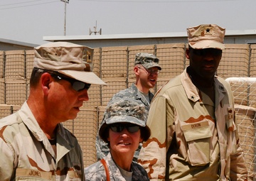 Joint Contracting commander visits Umm Qasr operations