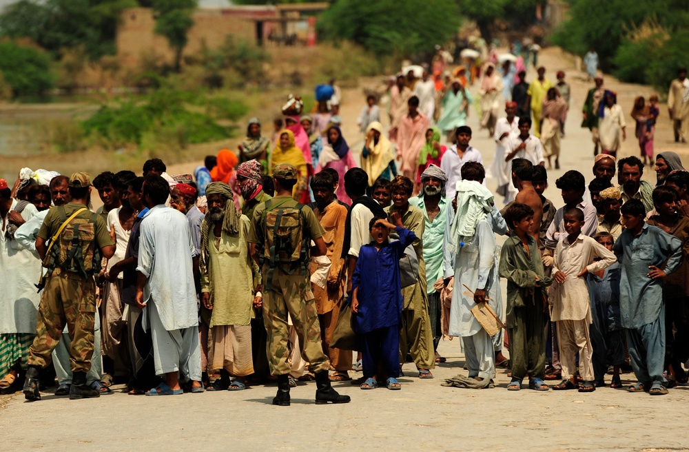 15th MEU Supports Flood Relief