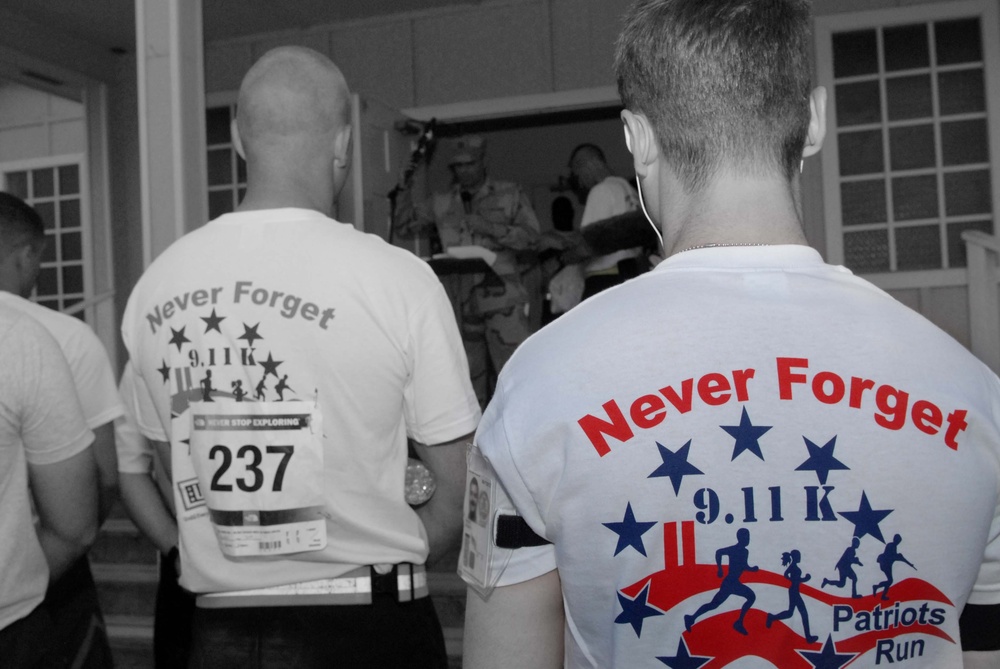 Bagram Service members, Civilians Run in Honor of 9/11