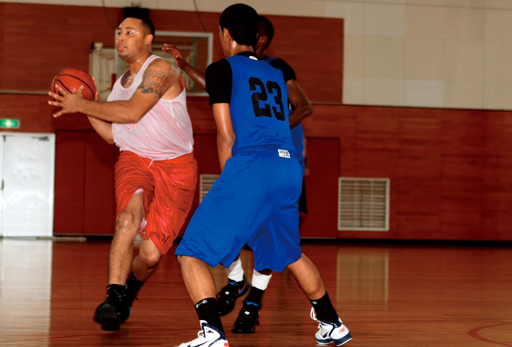 Tournament Rekindles Kinsers' Love for Hoops
