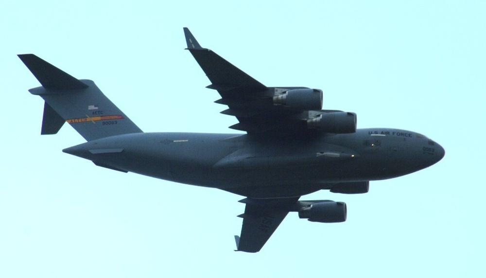 Altus C-17 Crew Holds Air Demonstration As Part of Scott AFB Airshow