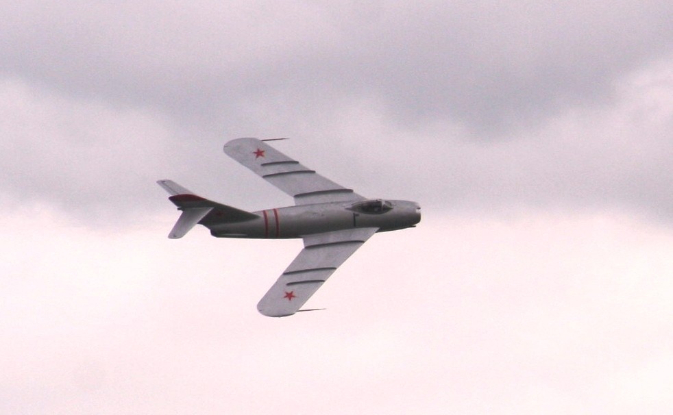 MiG 17 Performs at 2010 Airpower Over the Midwest Airshow