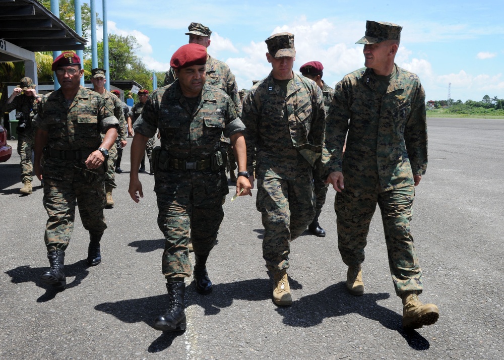 US Marines train with Guatemala Kaibil Special Forces