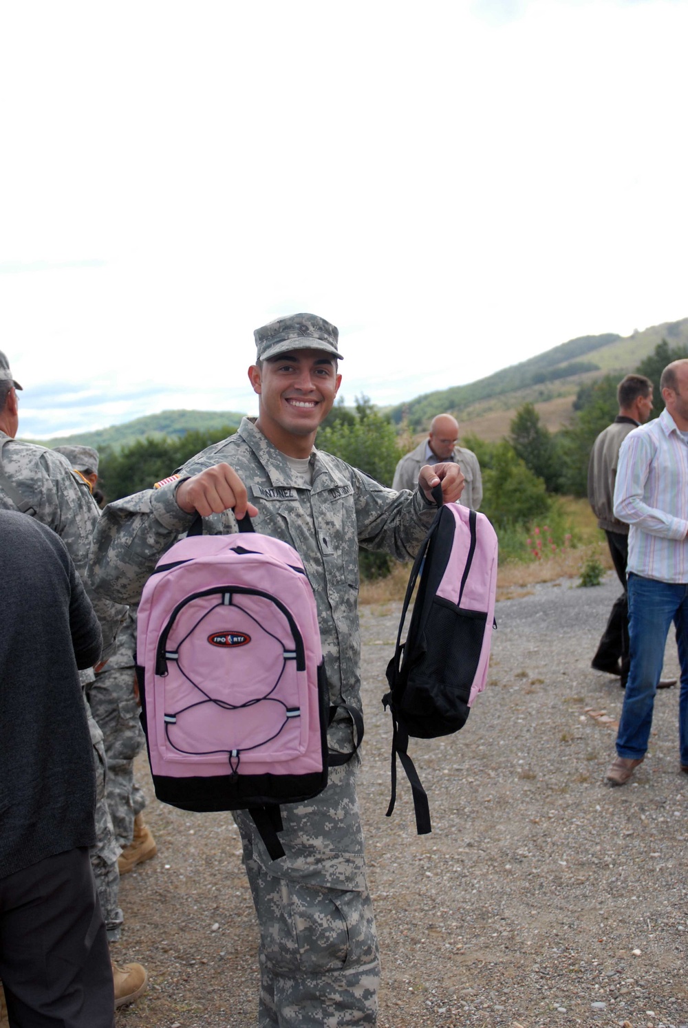 US Soldiers visit school children, donate school supplies