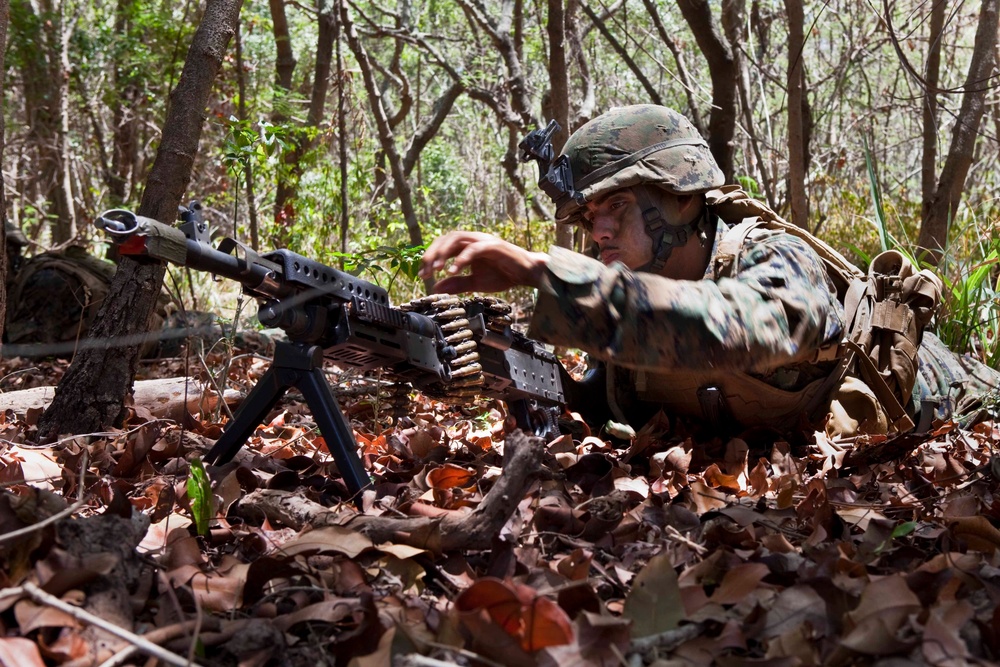 Learning the Purpose Behind the Task: Infantry Squad Leader Course Students Take to Field for Offensive, Defensive Ops