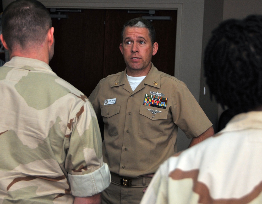 Detailers Visit NAVCENT, Talk Jobs With Sailors