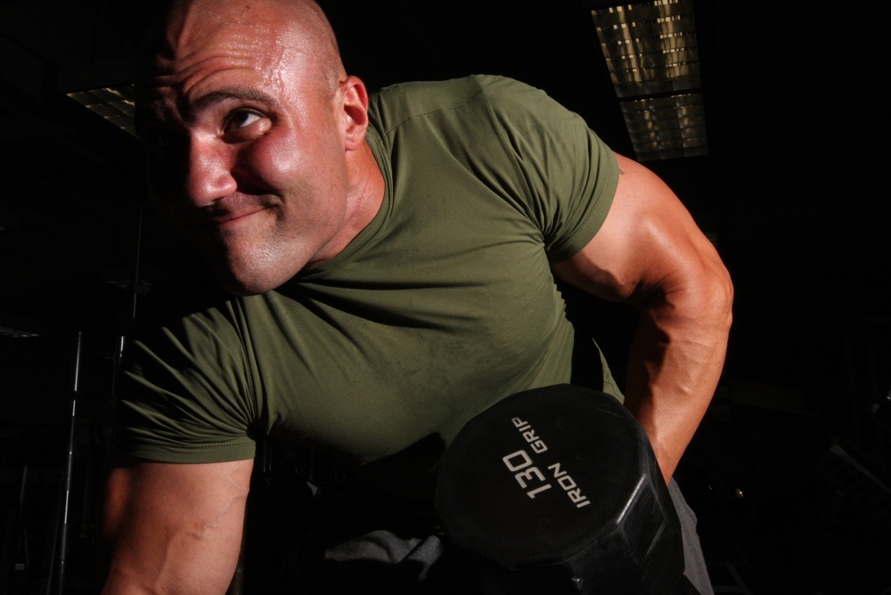 Communication student takes 1st place at bodybuilding competition