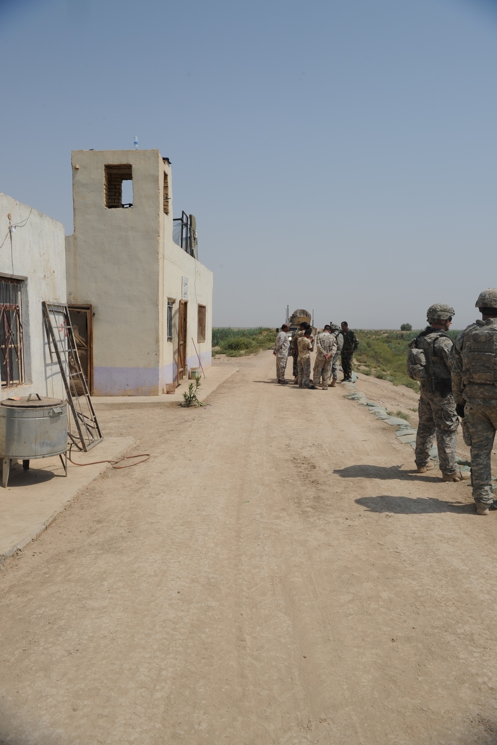 Iraqi Police/Iraqi Army joint checkpoints