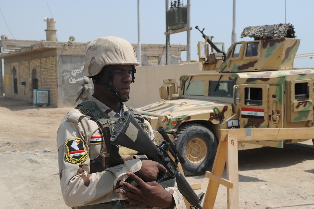 Iraqi Police/Iraqi Army joint checkpoints