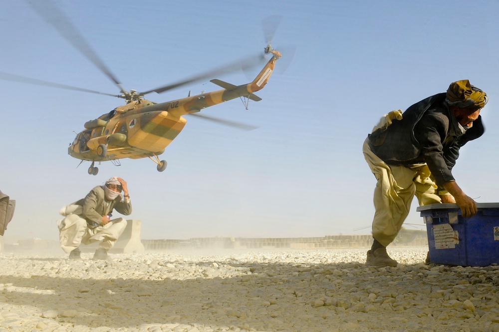 Afghan Air Force Mi-17 Helicopters Pick Up Election Ballots