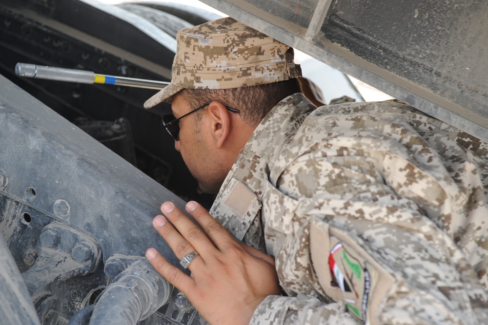 Iraqi Police/Iraqi Army joint checkpoints