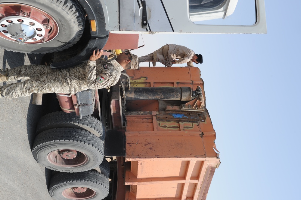 Iraqi Police/Iraqi Army joint checkpoints