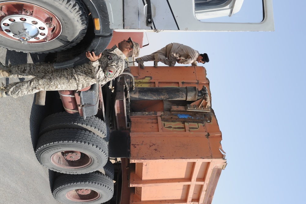 Iraqi Police/Iraqi Army joint checkpoints