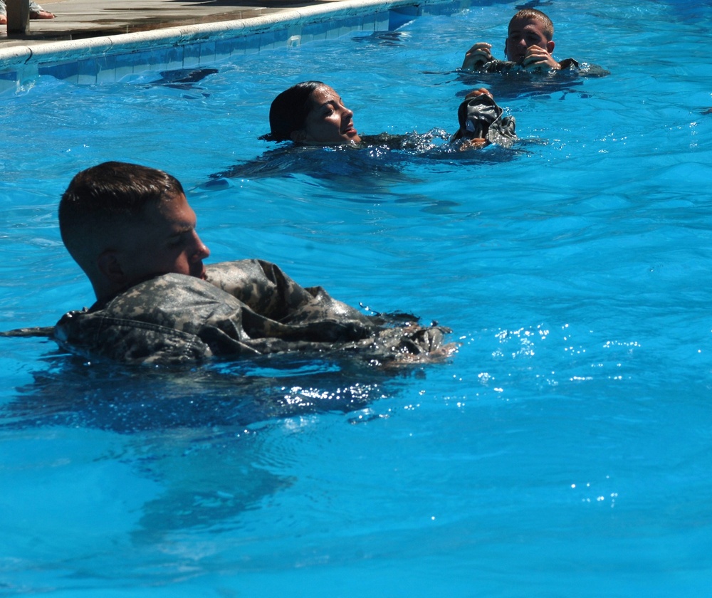 Bragg MPs Conduct Water Survival Training