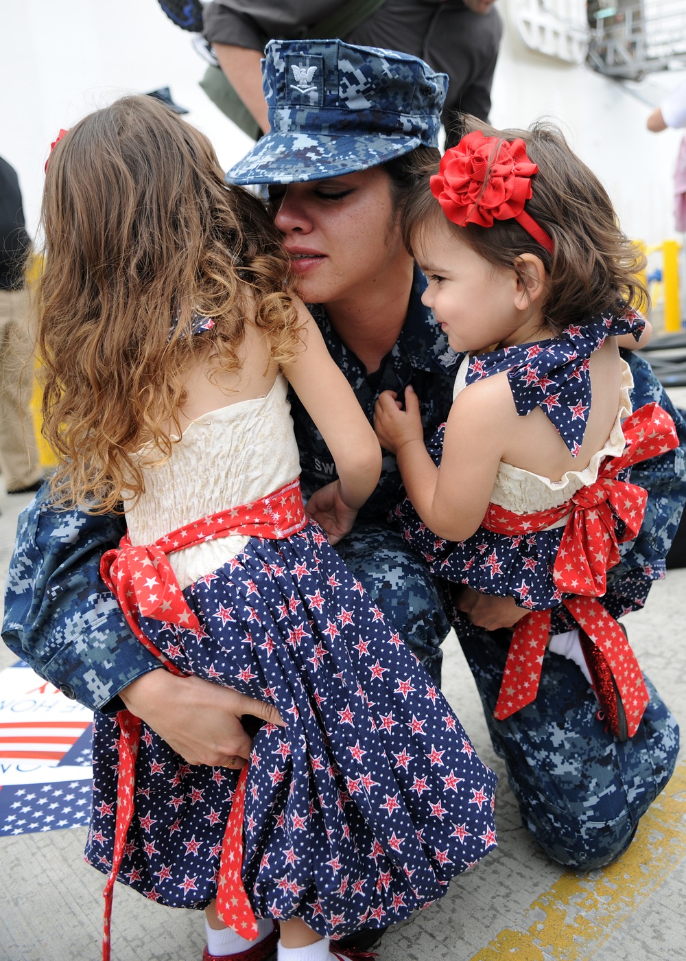 USNS Mercy returns home