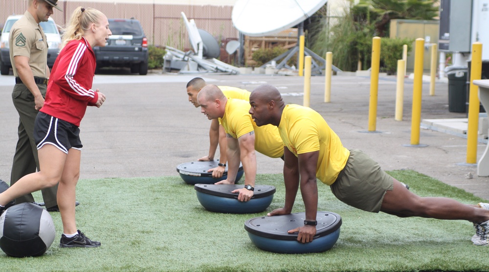 MCRD Marines take boot camp challenge