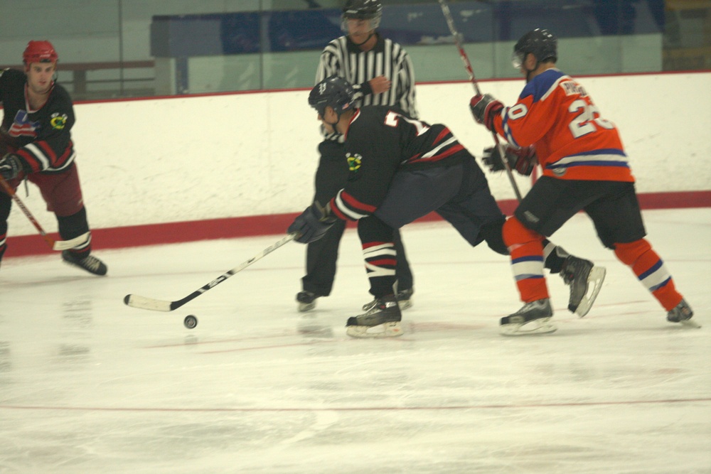 Service Members, Gulls Face Off for Charity