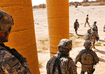 Crazy Troop Visit Ancient Ruins of Hatra
