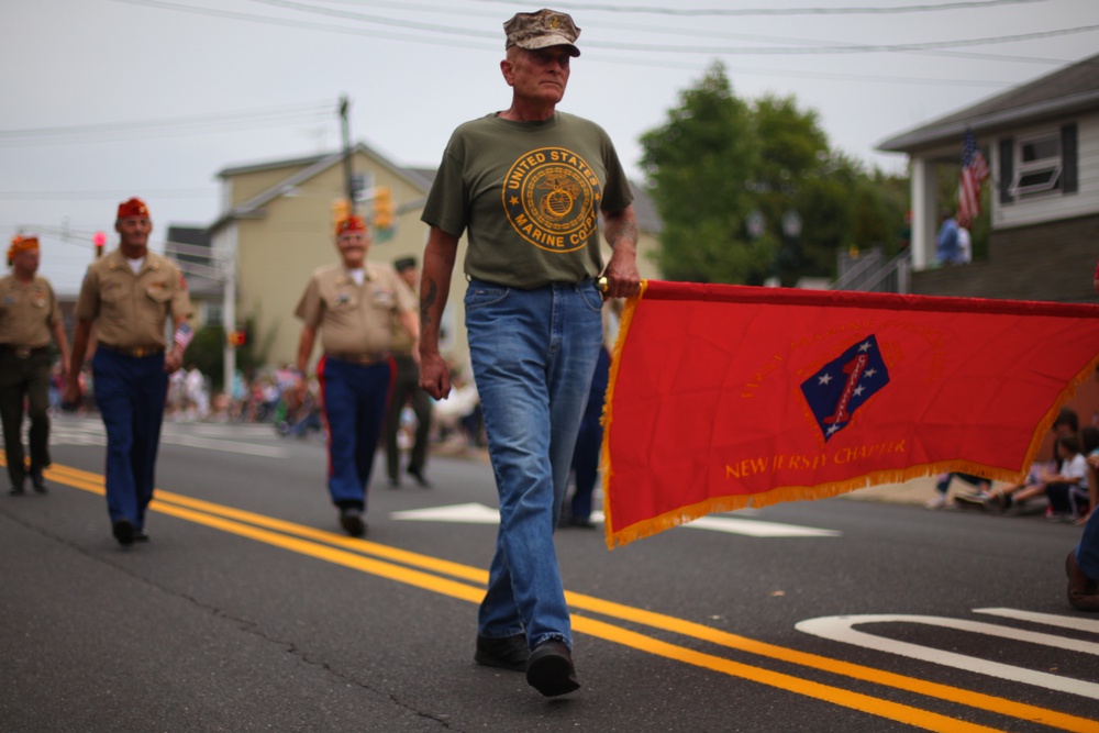 DVIDS Images 10,000 People Attend John Basilone Parade [Image 6 of 6]