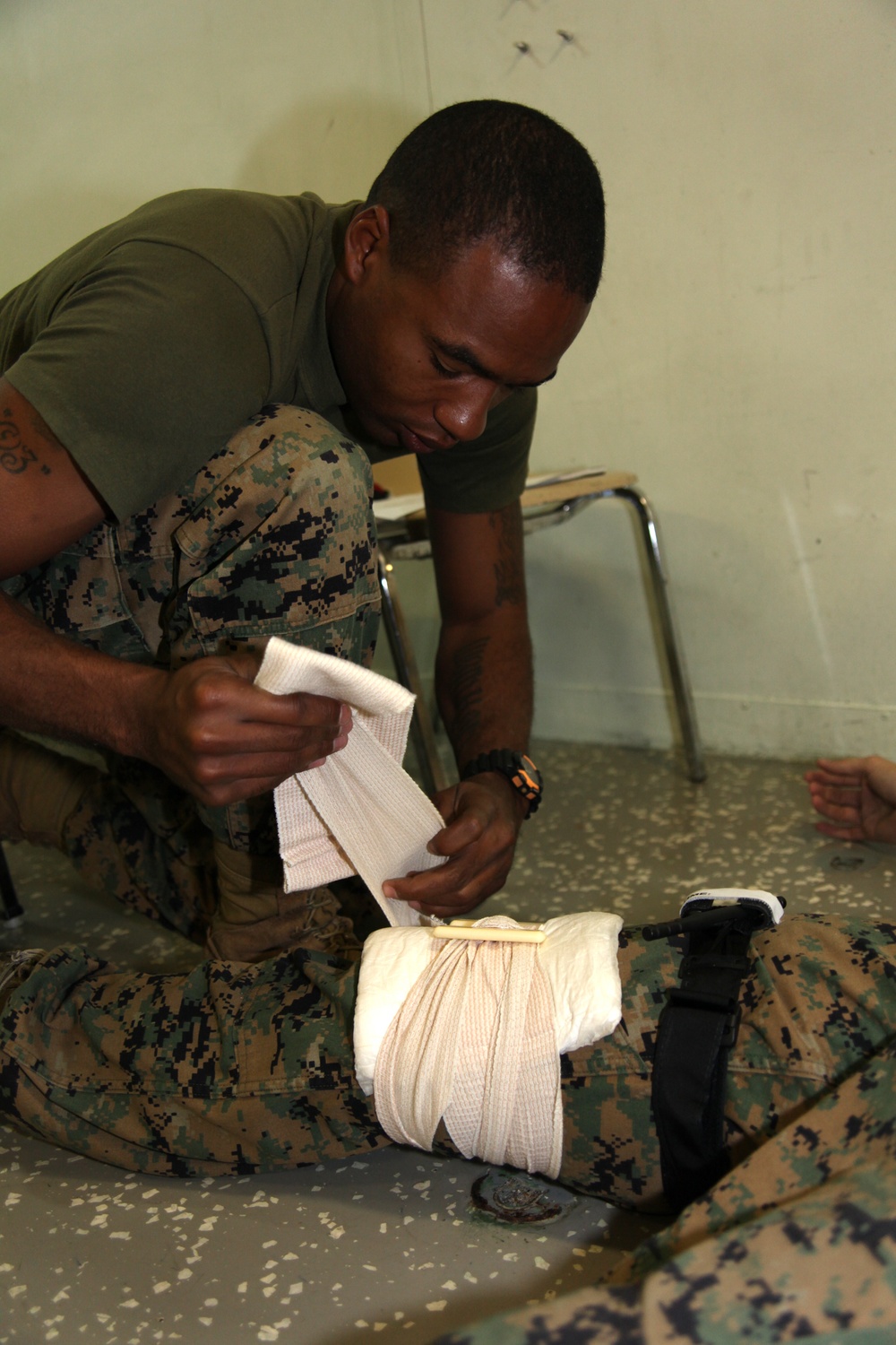 Corpsmen teach MACS-2 Marines, Sailors what it takes to save lives