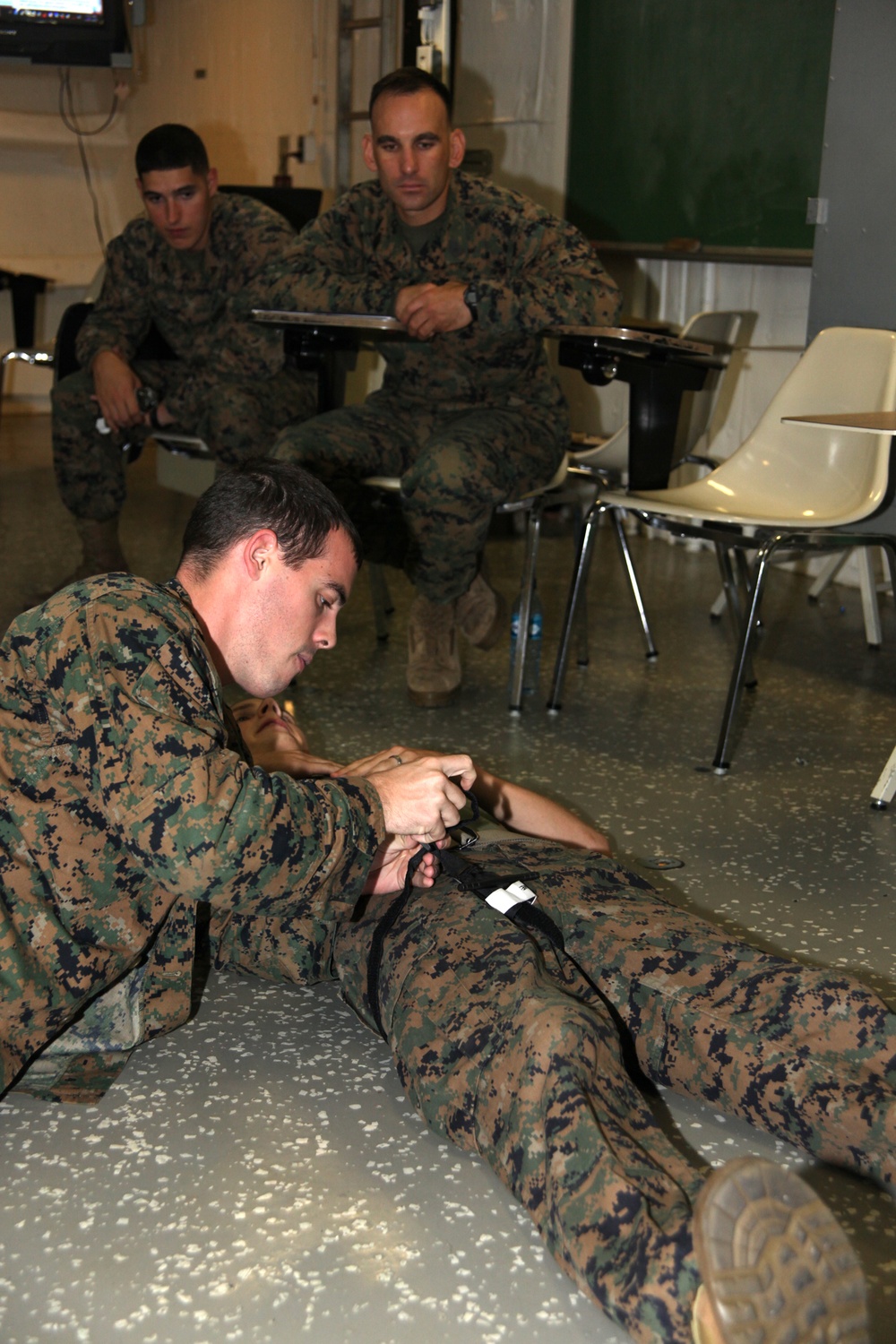 Corpsmen teach MACS-2 Marines, Sailors what it takes to save lives