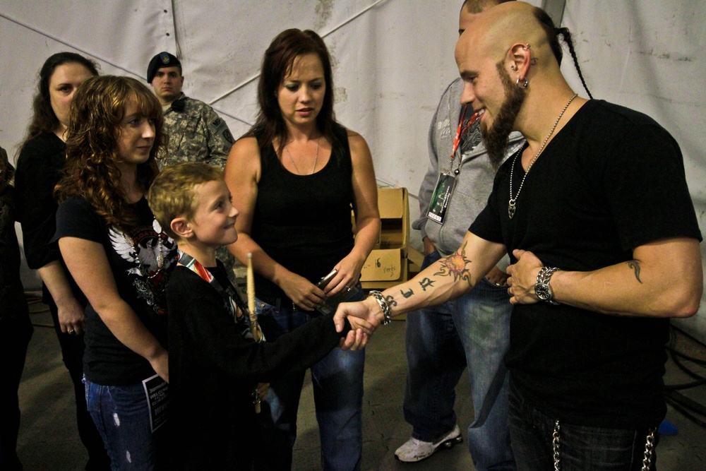 Drowning Pool rocks JBLM with free welcome home concert