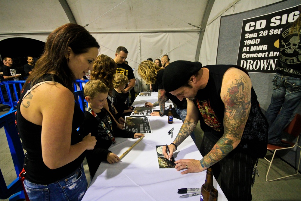 Drowning Pool rocks JBLM with free welcome home concert