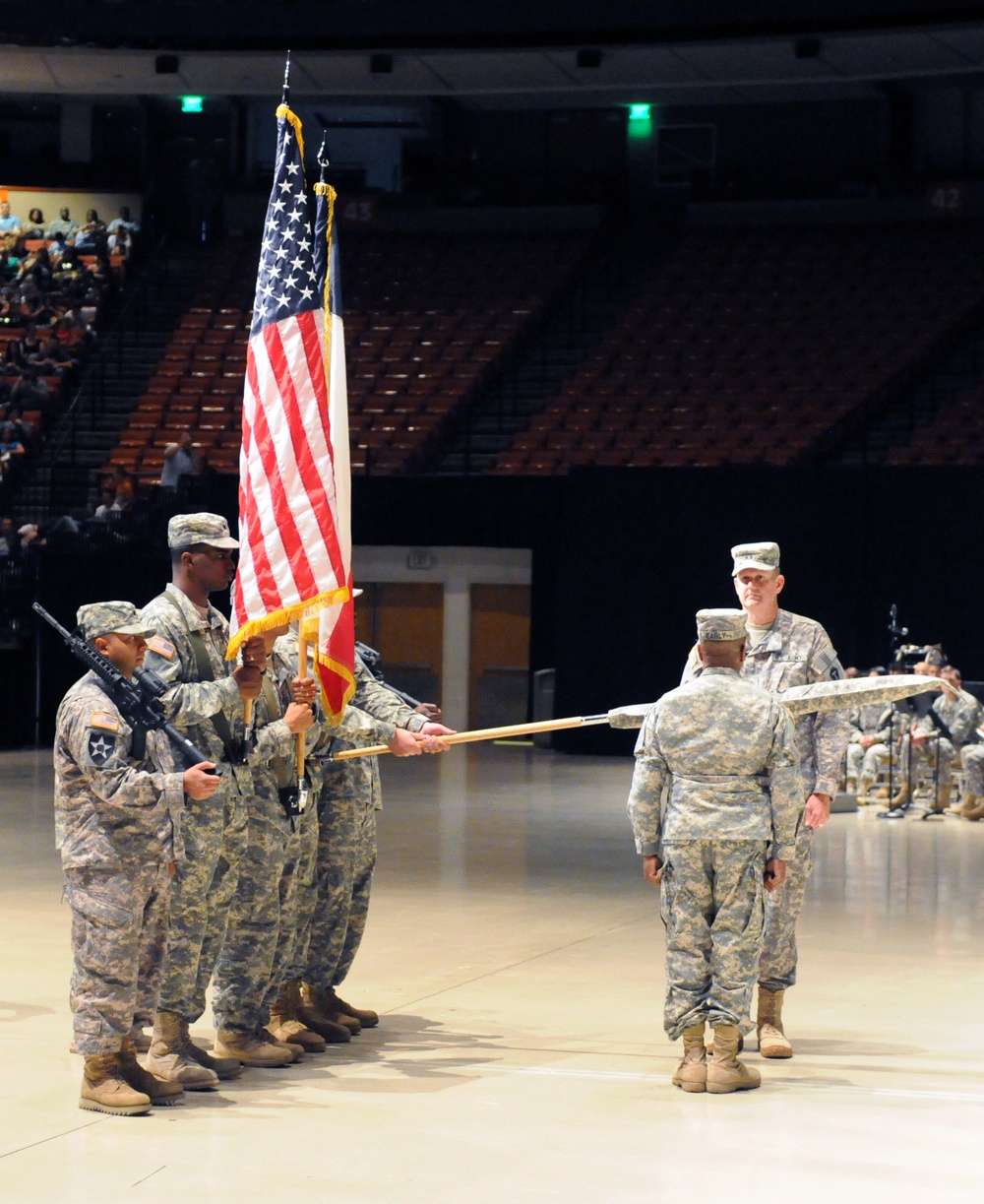 36th ID Deployment Ceremony Celebrates Soldiers, Peace