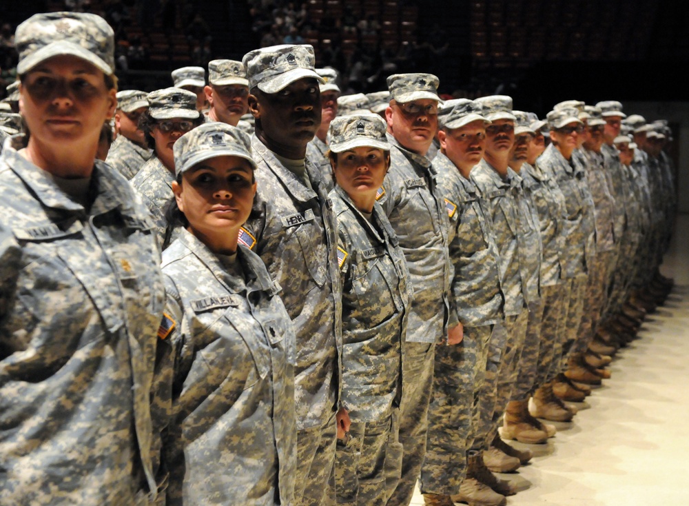 36th ID Deployment Ceremony Celebrates Soldiers, Peace